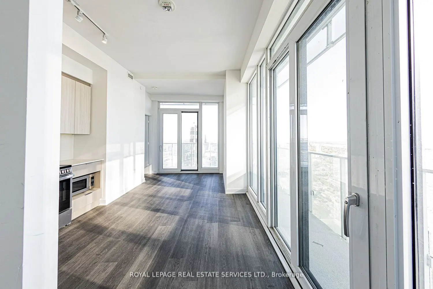 Additional image 7 of 3900 Confederation Parkway 4203