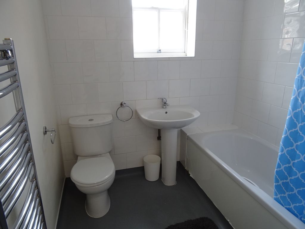Additional image 13 of 8 bed flat to rentRegent Street, Leamington Spa CV32
