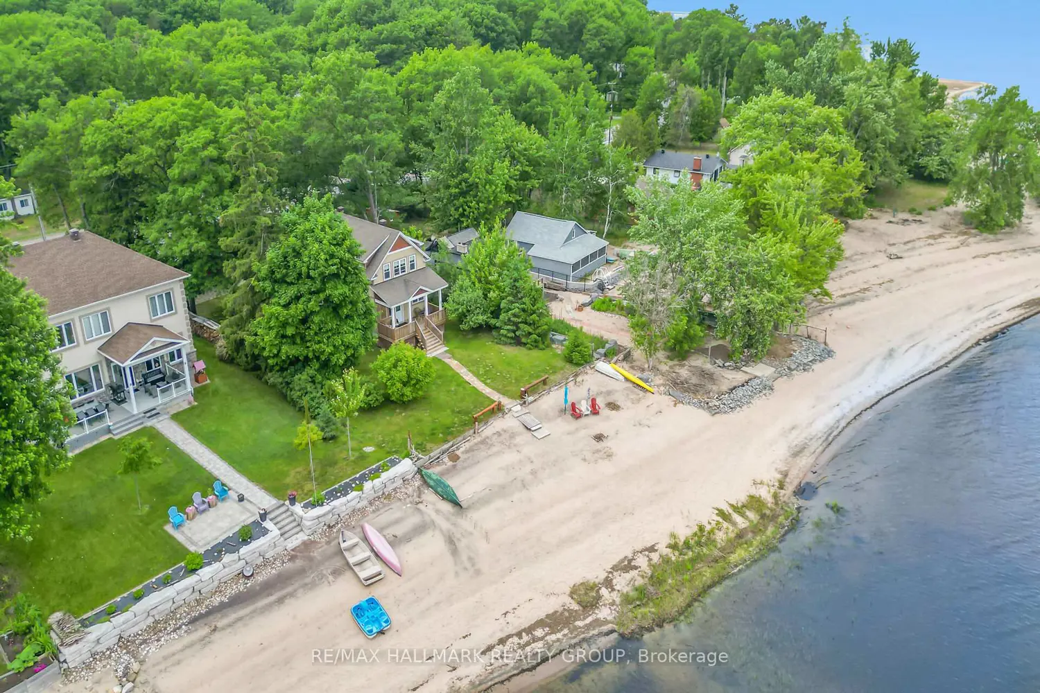 500 Bayview Drive photo 2