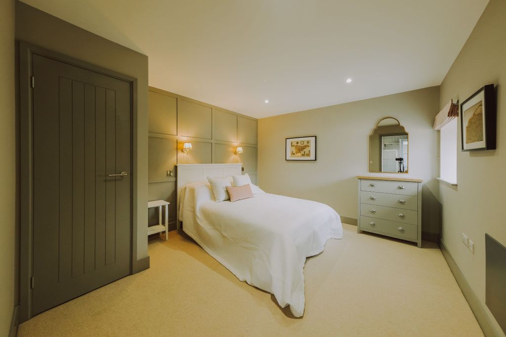 Additional image 9 of 1 bed cottage to rentClevedon Golf Club, Castle Road, Clevedon BS21