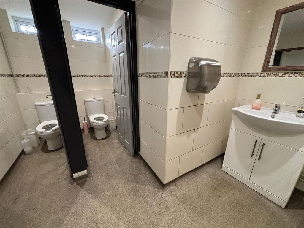 Additional image 12 of 3 bed property to rentHigh Street, Cefn Coed, Merthyr Tydfil CF48