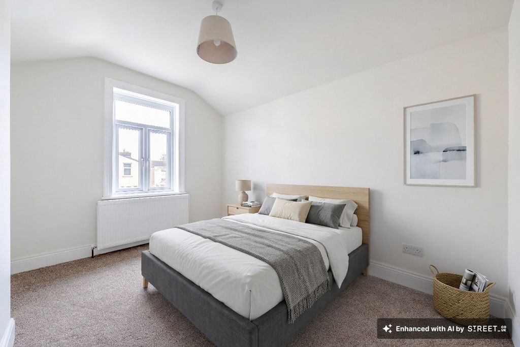 Additional image 7 of 4 bed flat to rentSt. Marys Avenue, Harrogate HG2