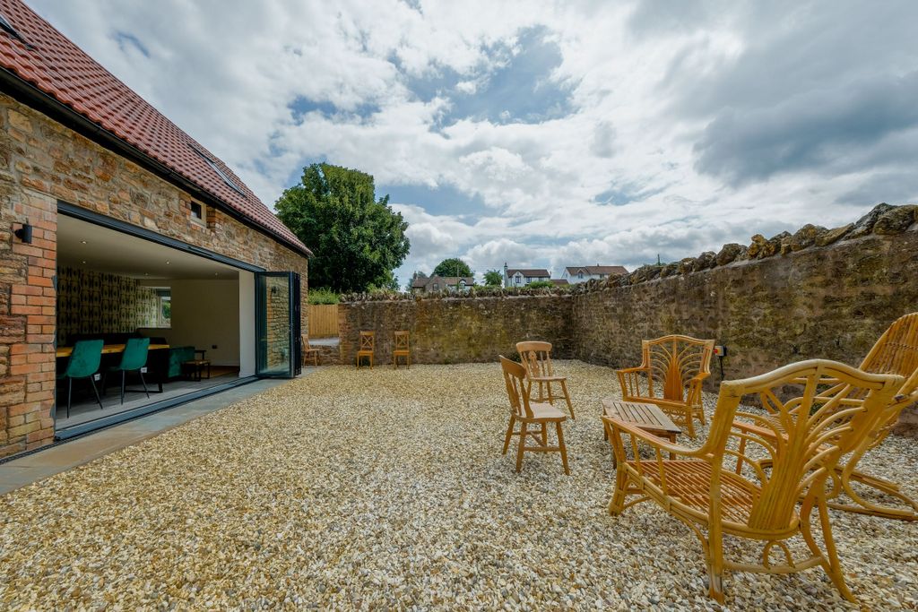 2 bed cottage to rentSladacre Barn, Bath Road, Blagdon, Bristol BS40