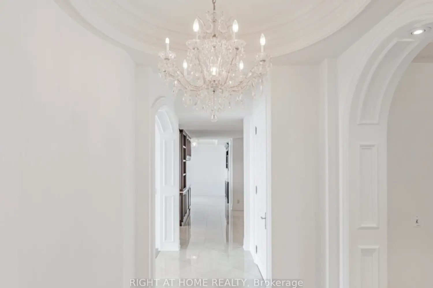 Additional image 4 of 2095 Lake Shore Boulevard Lph19