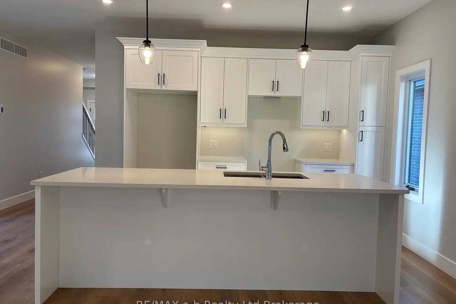 Additional image 2 of 41 Cash Crescent