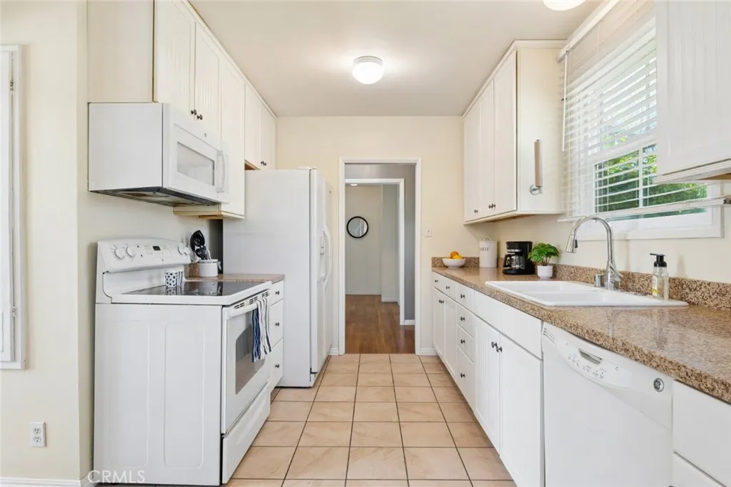 Additional image 14 of 1843 Kenneth Way, Pasadena, CA 91103