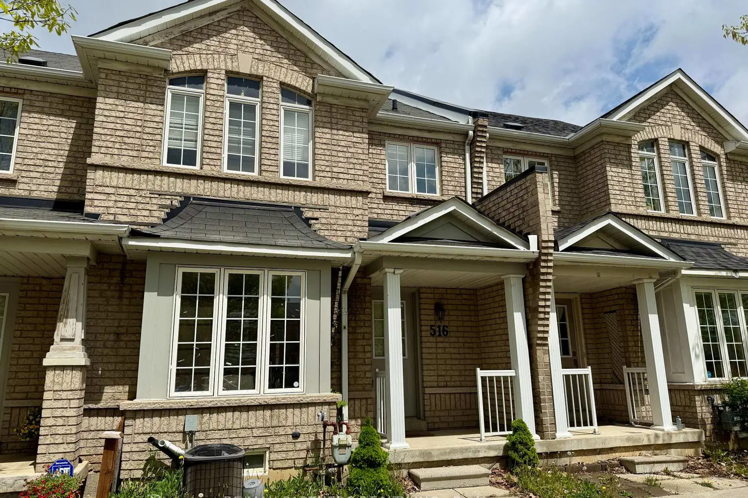 Additional image 4 of 516 Bur Oak Avenue