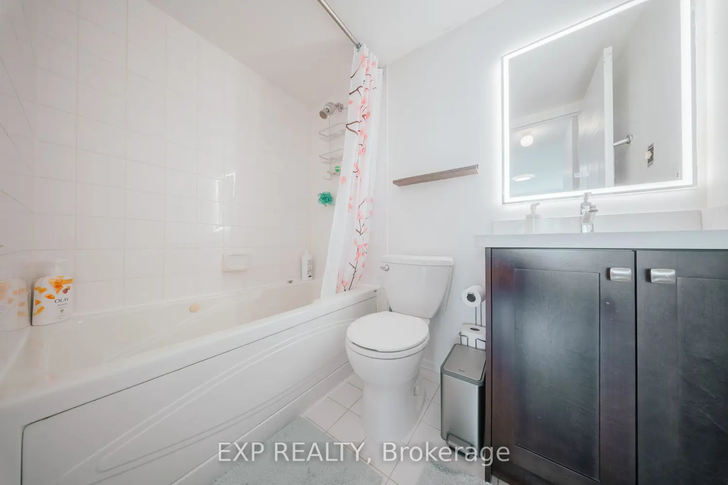 Additional image 12 of 2550 Lawrence Avenue 310