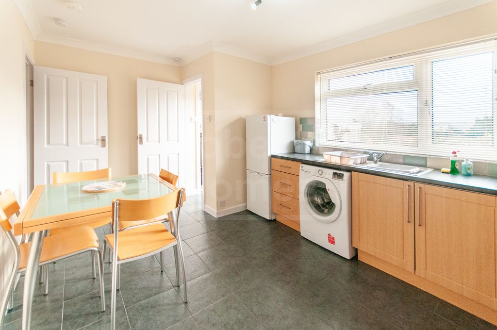 Additional image 9 of 2 bed detached bungalow to rentCwtch Y, Coetir, 9 Woodland Road, Ystradowen, Swansea SA9
