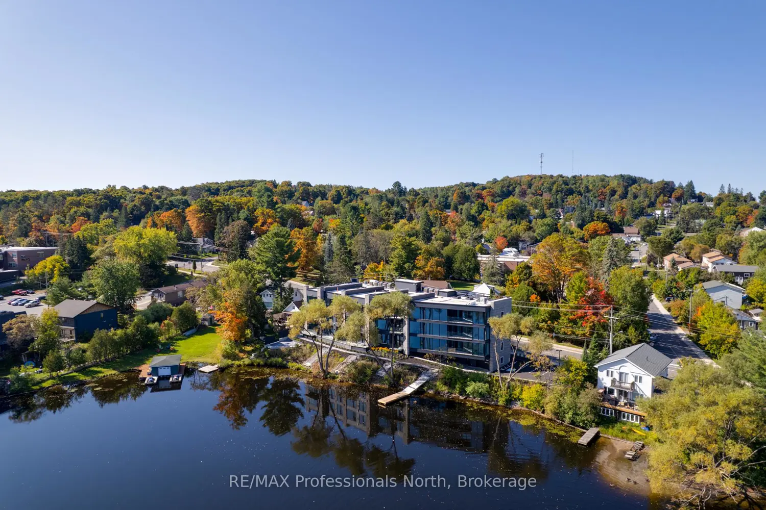 Additional image 3 of 32 Brunel Road 105