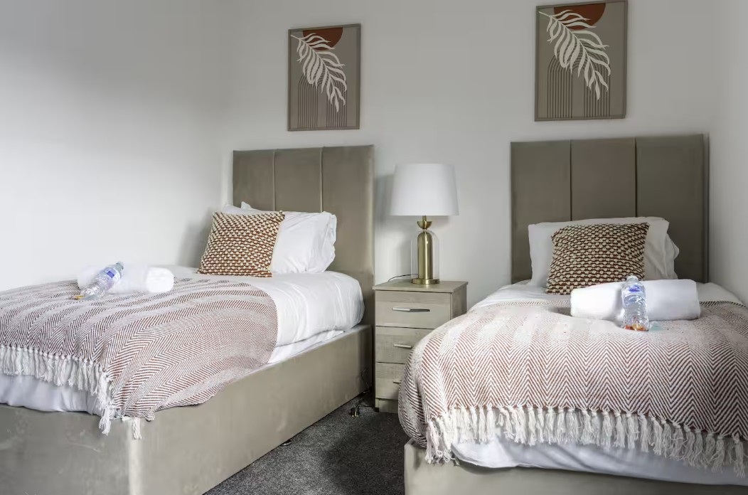 Additional image 2 of 2 Bed Flat, Charlotte Street, G1, N1 7GU