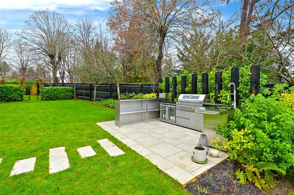 Additional image 17 of 5 bed detached house to rentNew Road, Shiplake, Henley-On-Thames, Oxfordshire RG9