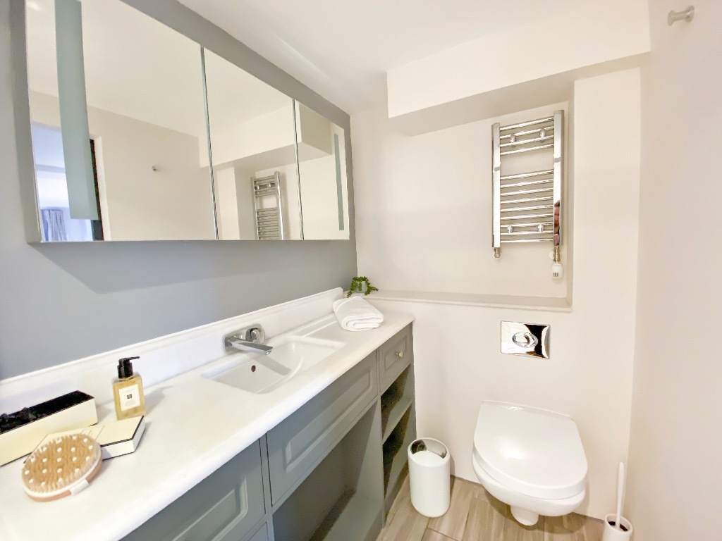 Additional image 2 of Studio Flat, Mcdonald Road, EH7, N1 7GU