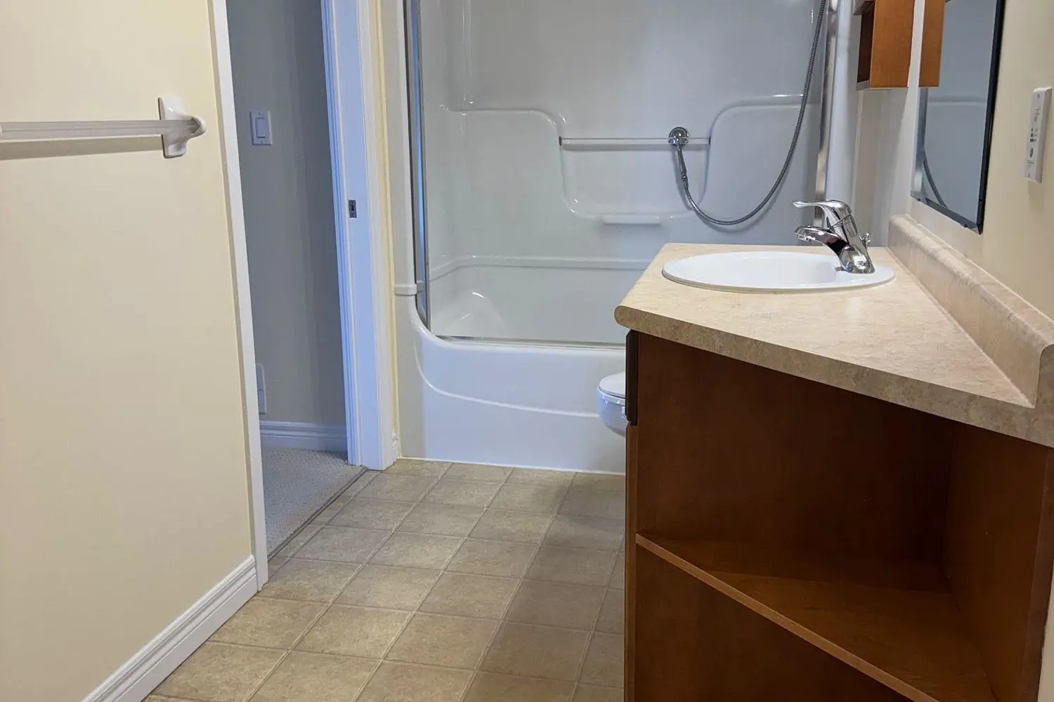 Additional image 12 of 65 Bayberry Drive C104