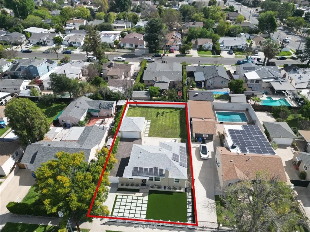 Additional image 86 of 6820 Jellico Avenue, Lake Balboa, CA 91406