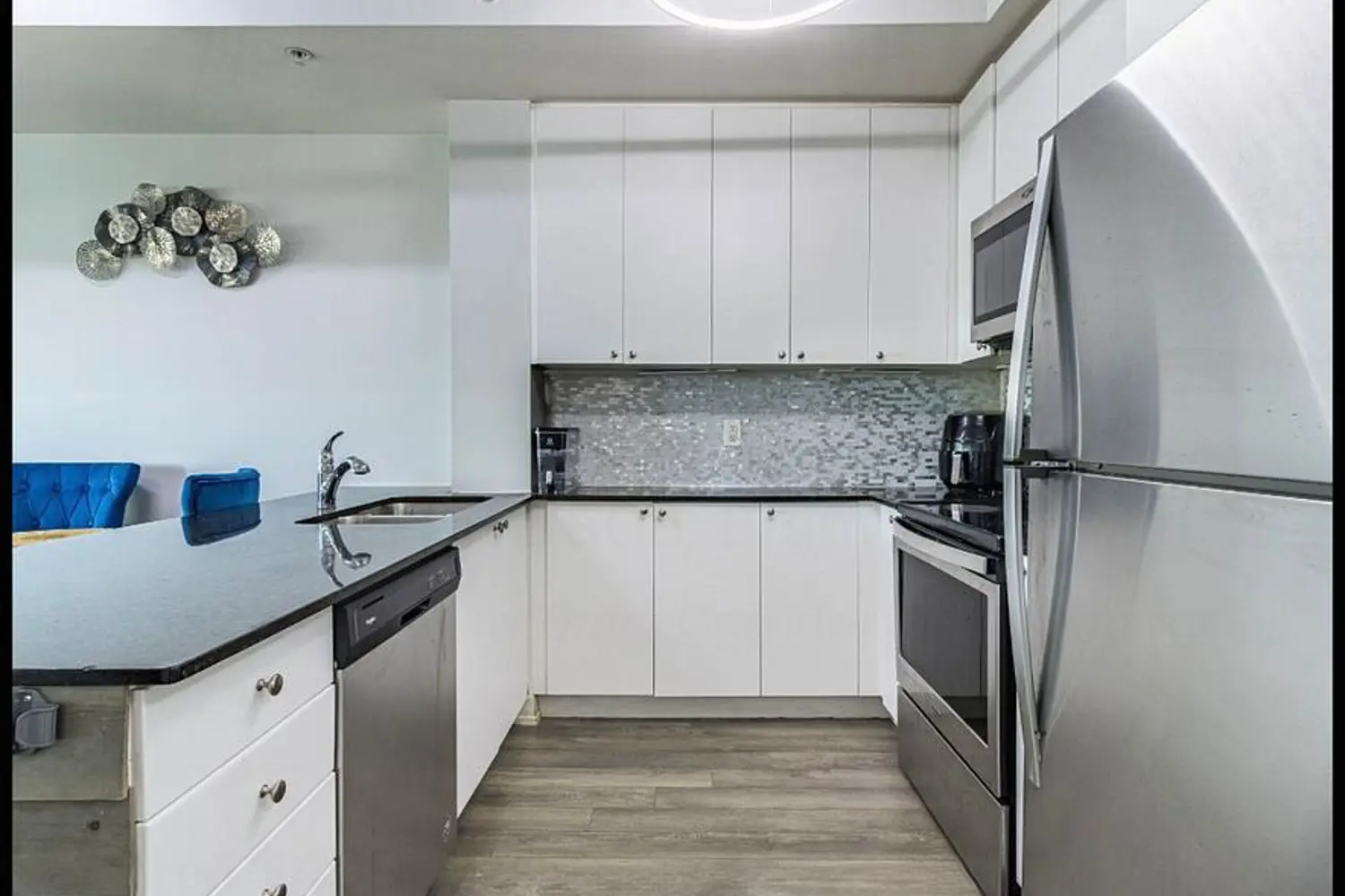 Additional image 8 of 65 Yorkdale Boulevard 308