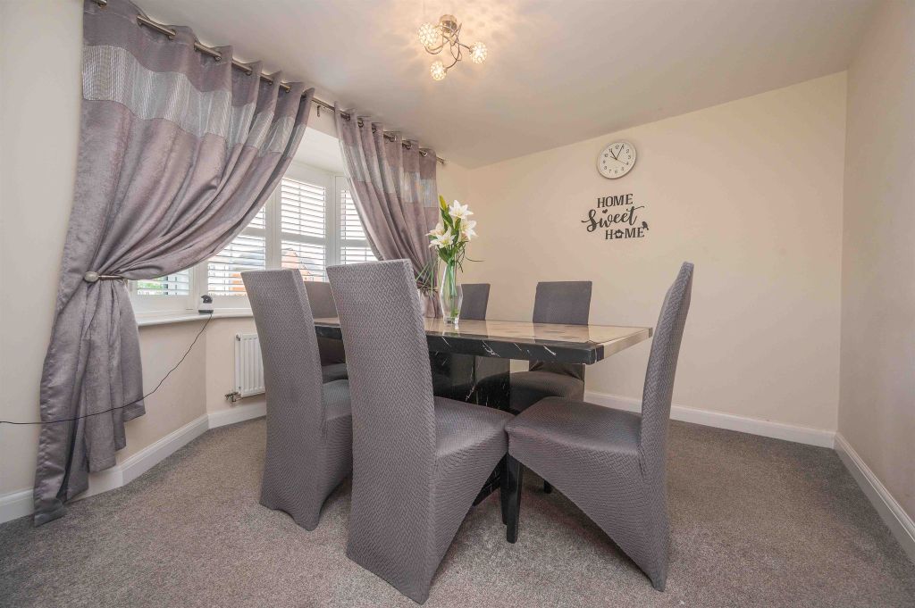 Additional image 12 of 5 bed property to rentLondon Road, Corby NN17