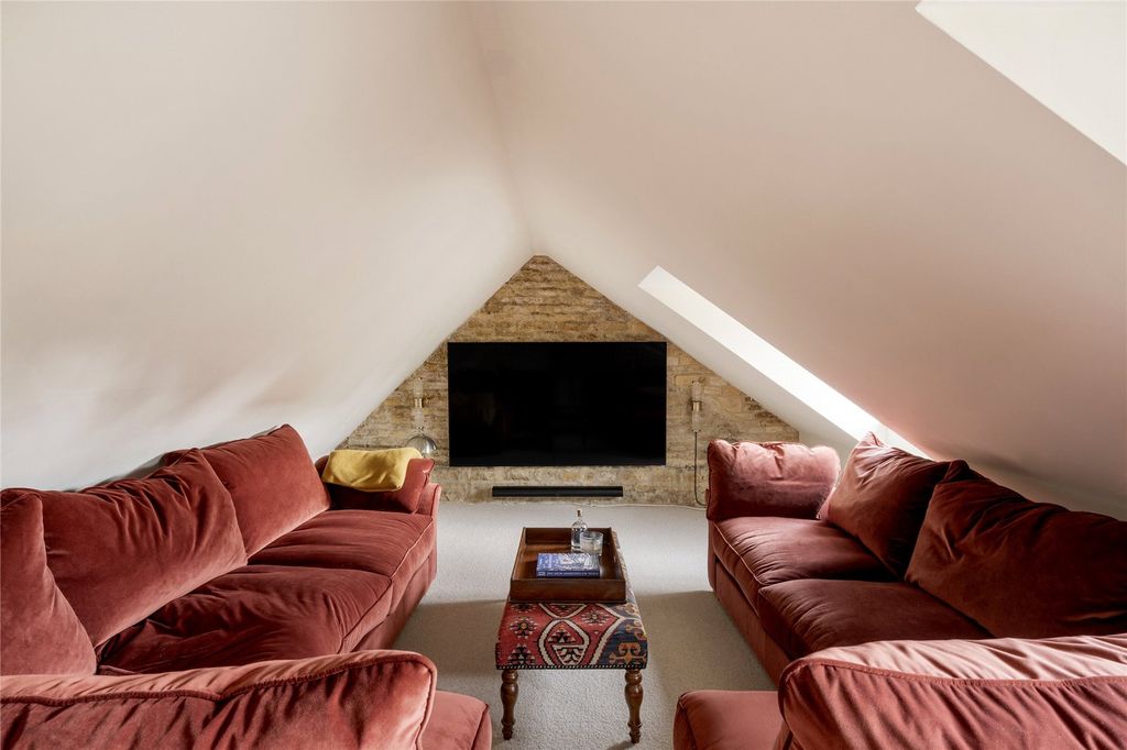 Additional image 25 of 5 bed detached house to rentBourton House, Bourton On The Water, Cheltenham GL54