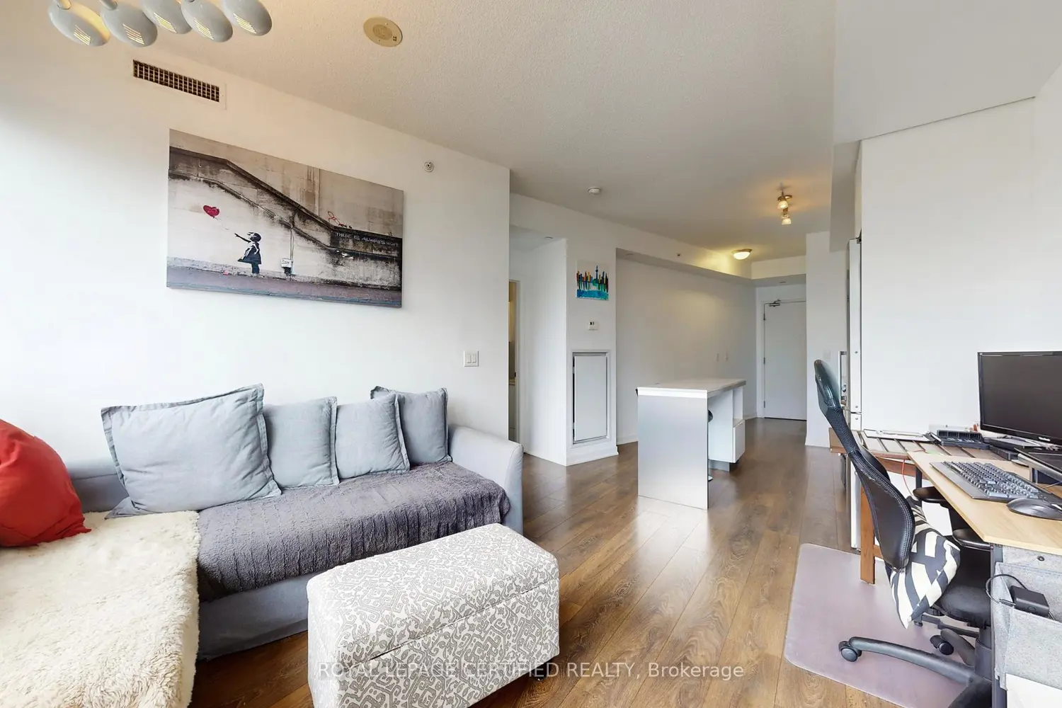 Additional image 8 of 51 East Liberty Street 2003