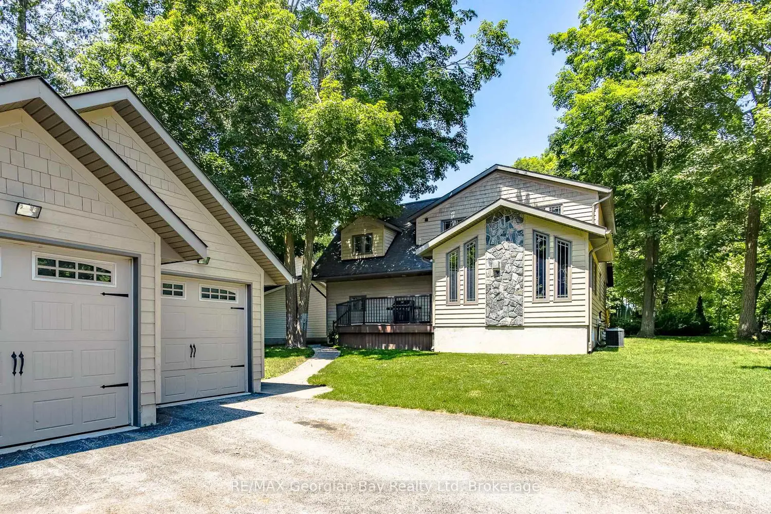 Additional image 19 of 30 Brule Street