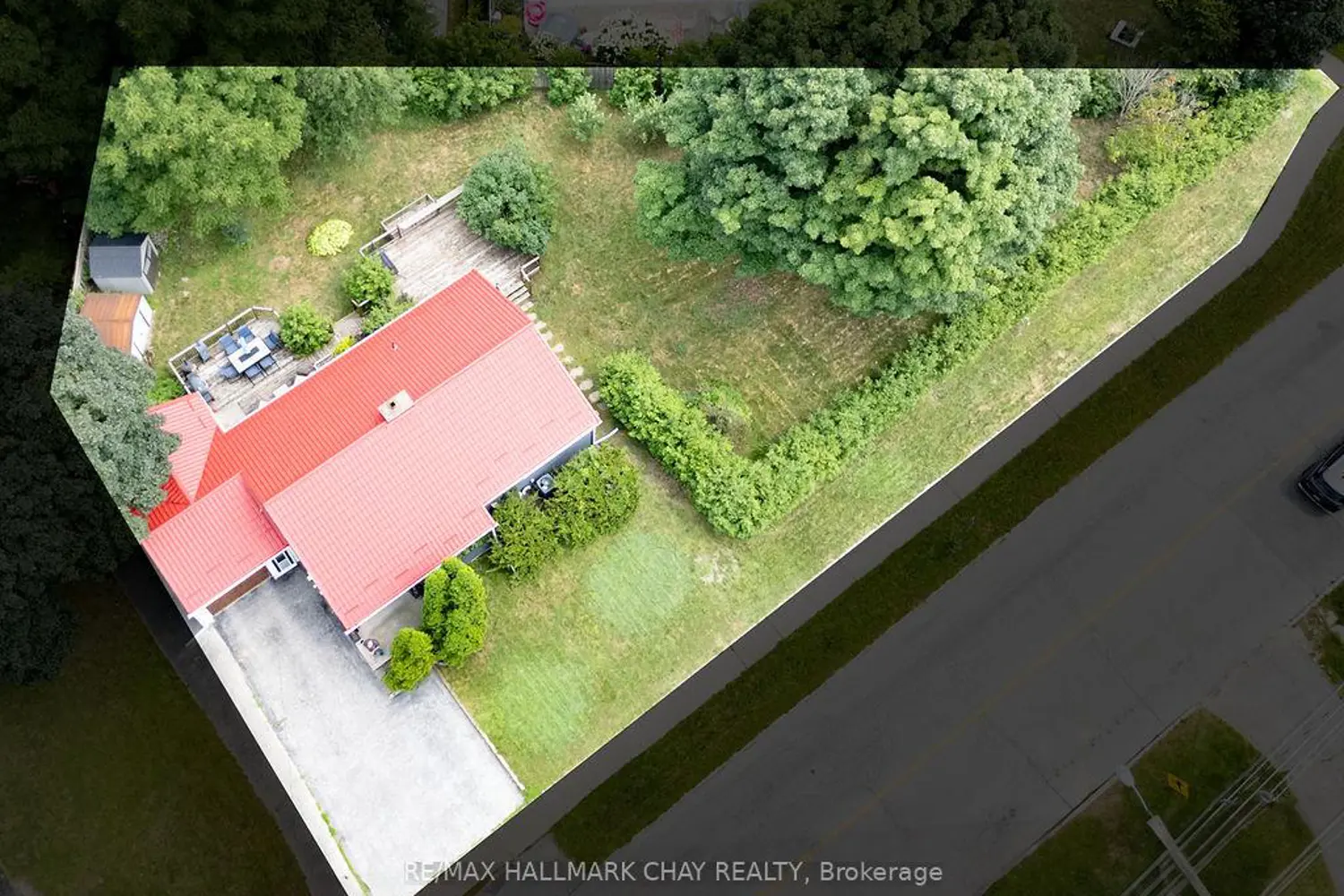 Additional image 2 of 325 Innisfil Street