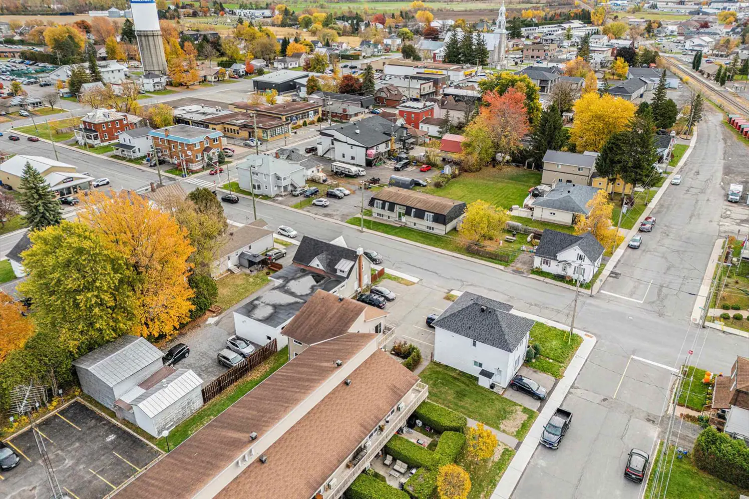 Additional image 4 of 770 St Jean Street 24