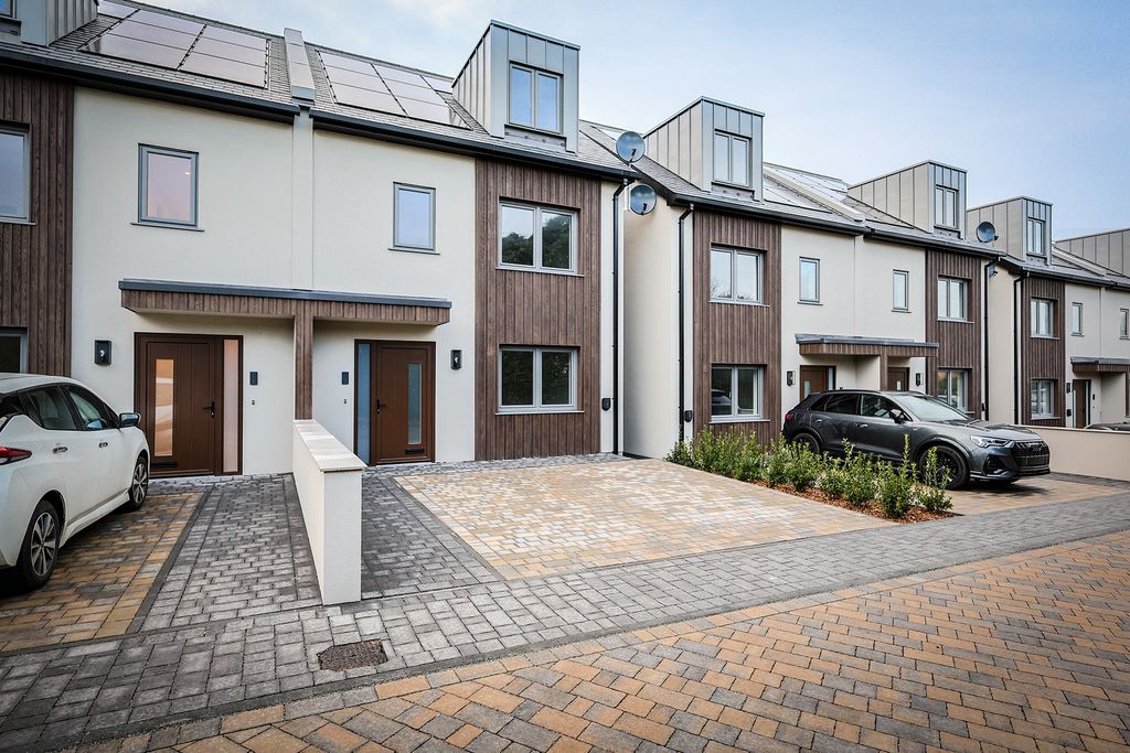 3 bed property to rentRue Du Friquet, Castel, Guernsey GY5