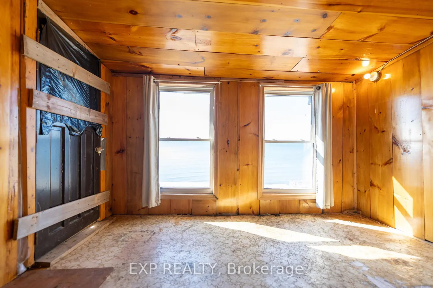 Additional image 17 of 370 South Coast Drive