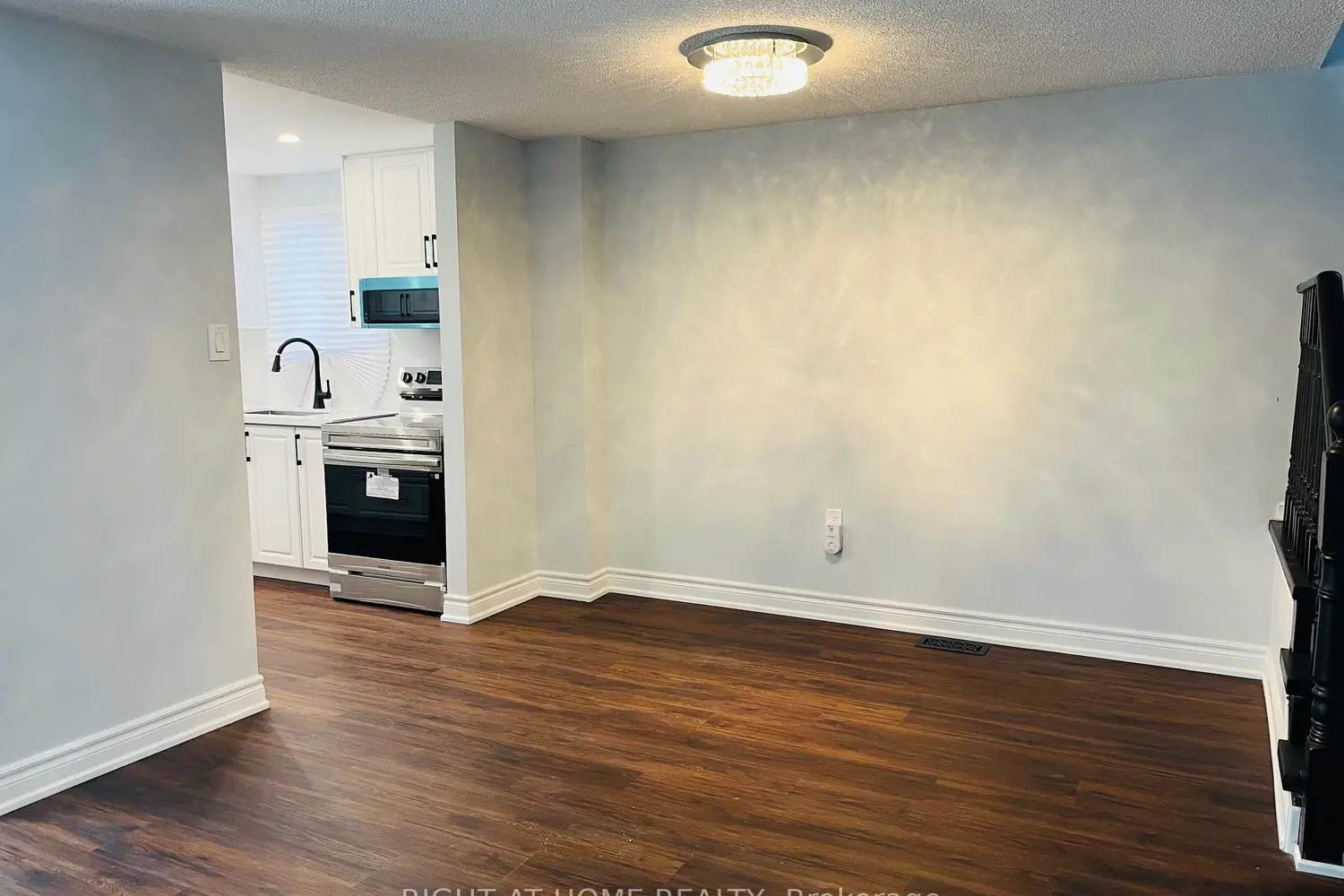 Additional image 4 of 221 Hickling Trail