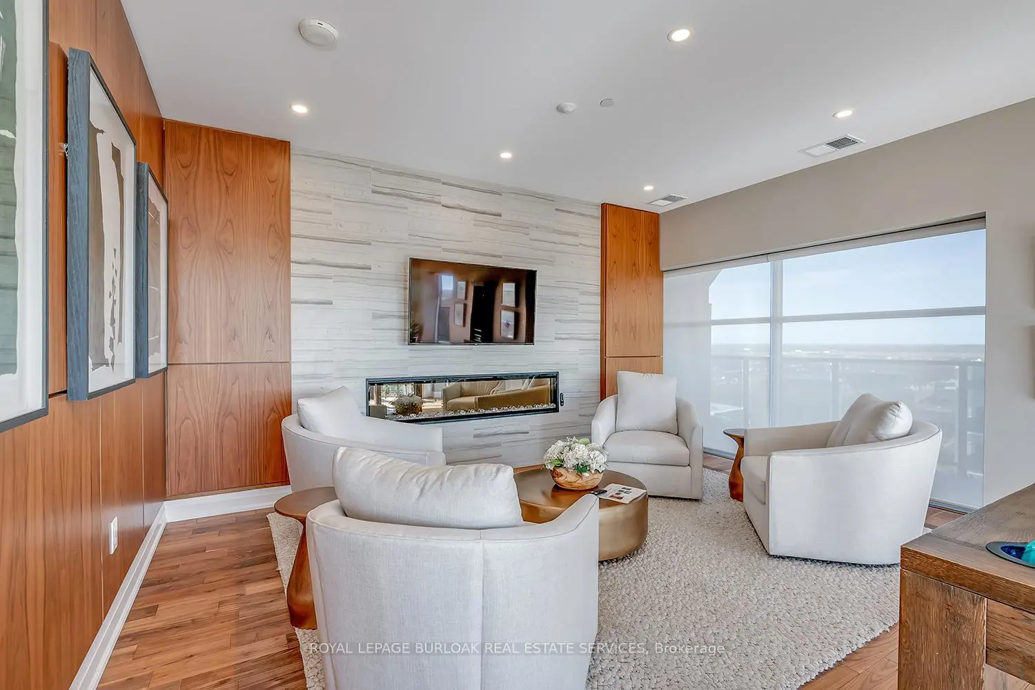 Additional image 17 of 1878 Gordon Street 202