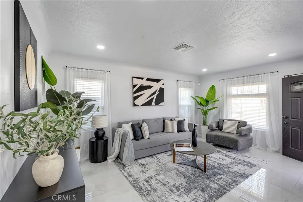 Additional image 15 of 1381 W Summerland Ave, San Pedro, CA 90732