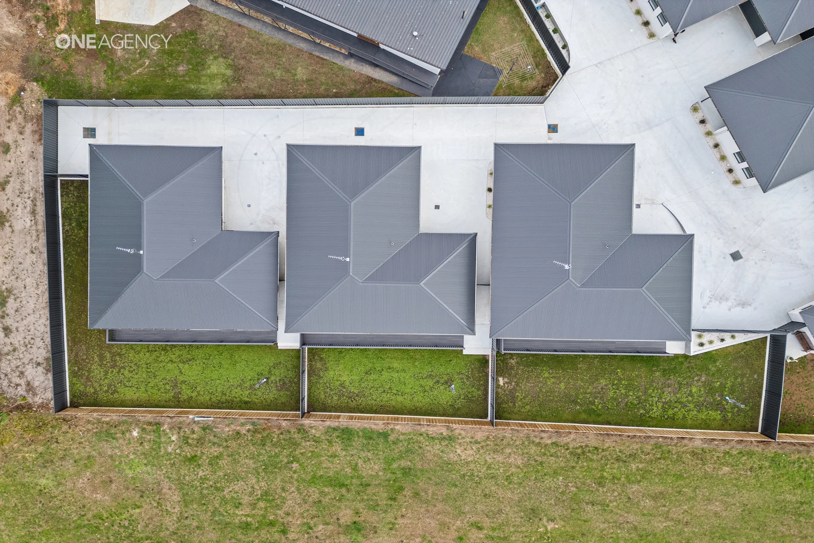 Additional image 26 of 4 & 5/143 South Road, Penguin TAS 7316