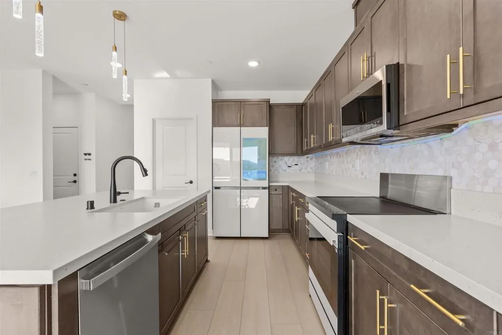 Additional image 14 of 550 Meadowood Street, Fallbrook, CA 92028