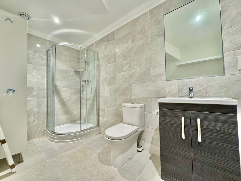 Additional image 22 of 4 bed penthouse to rentSurrey Street, Norwich NR1