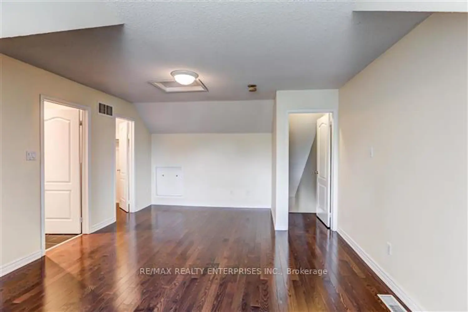 Additional image 12 of 1084 Queen Street 24B