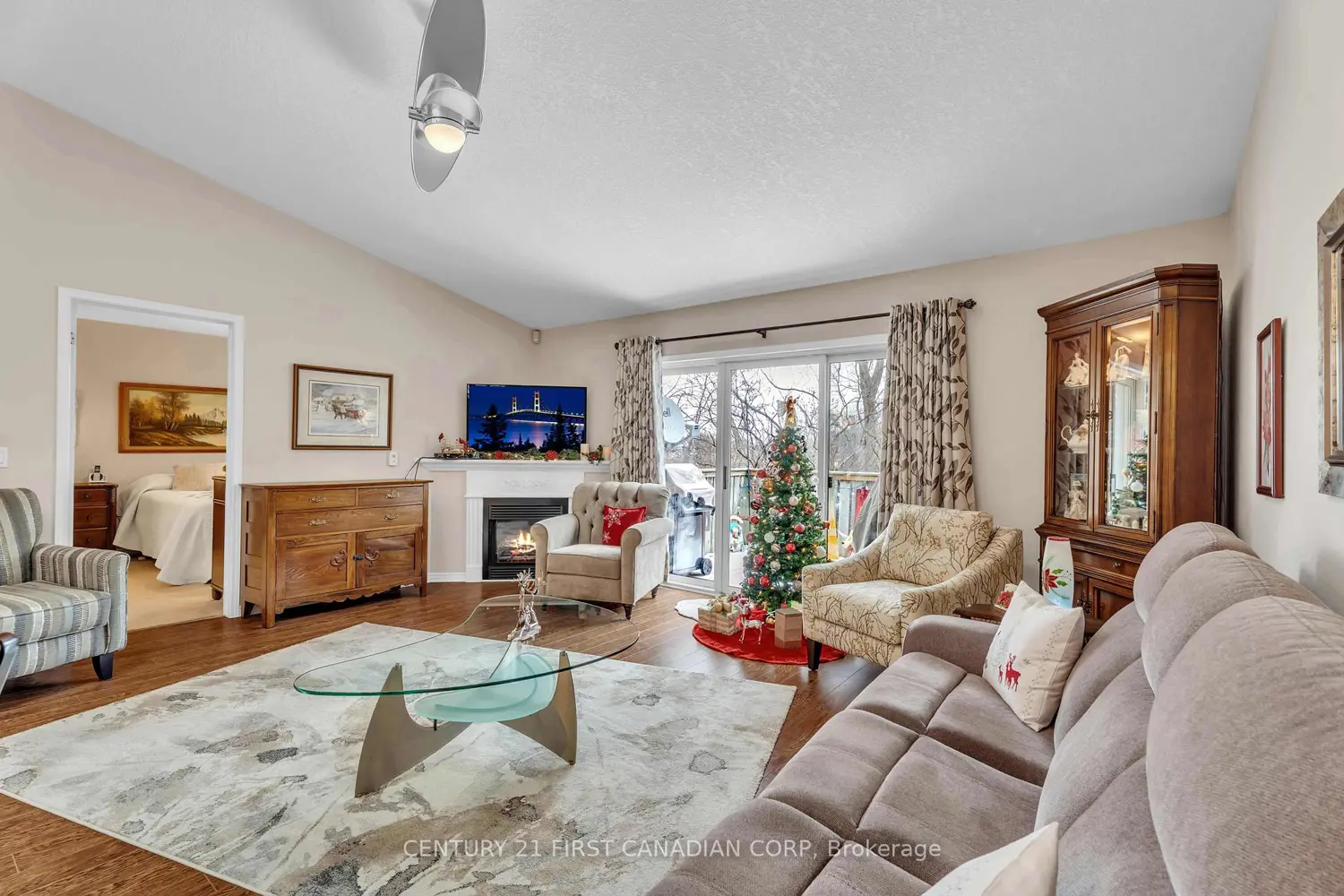 Additional image 8 of 80 Centre Street 7