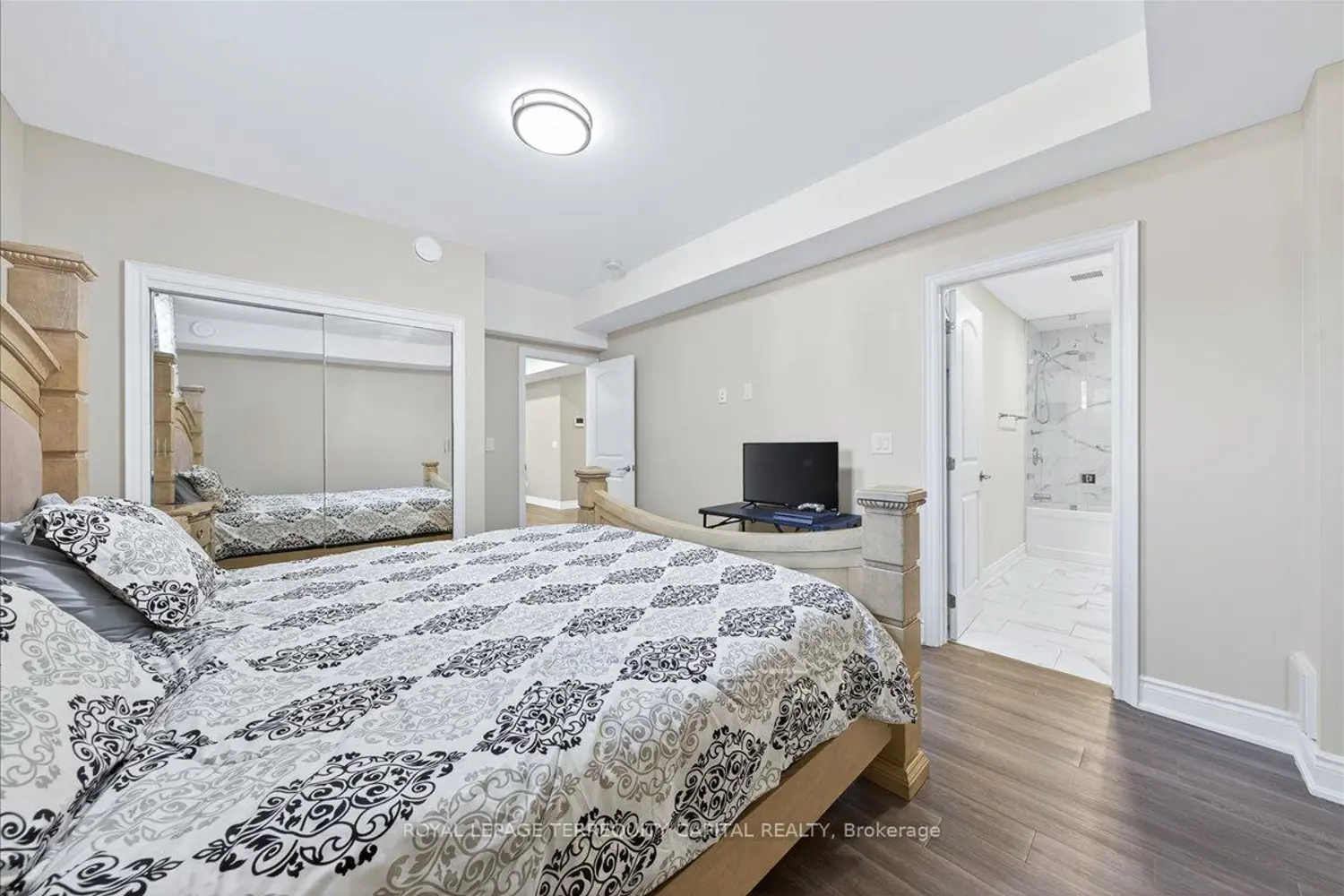 Additional image 16 of 30 Indianola Crescent