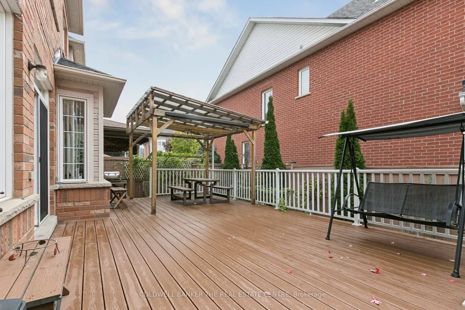 768 Millard Street photo 2