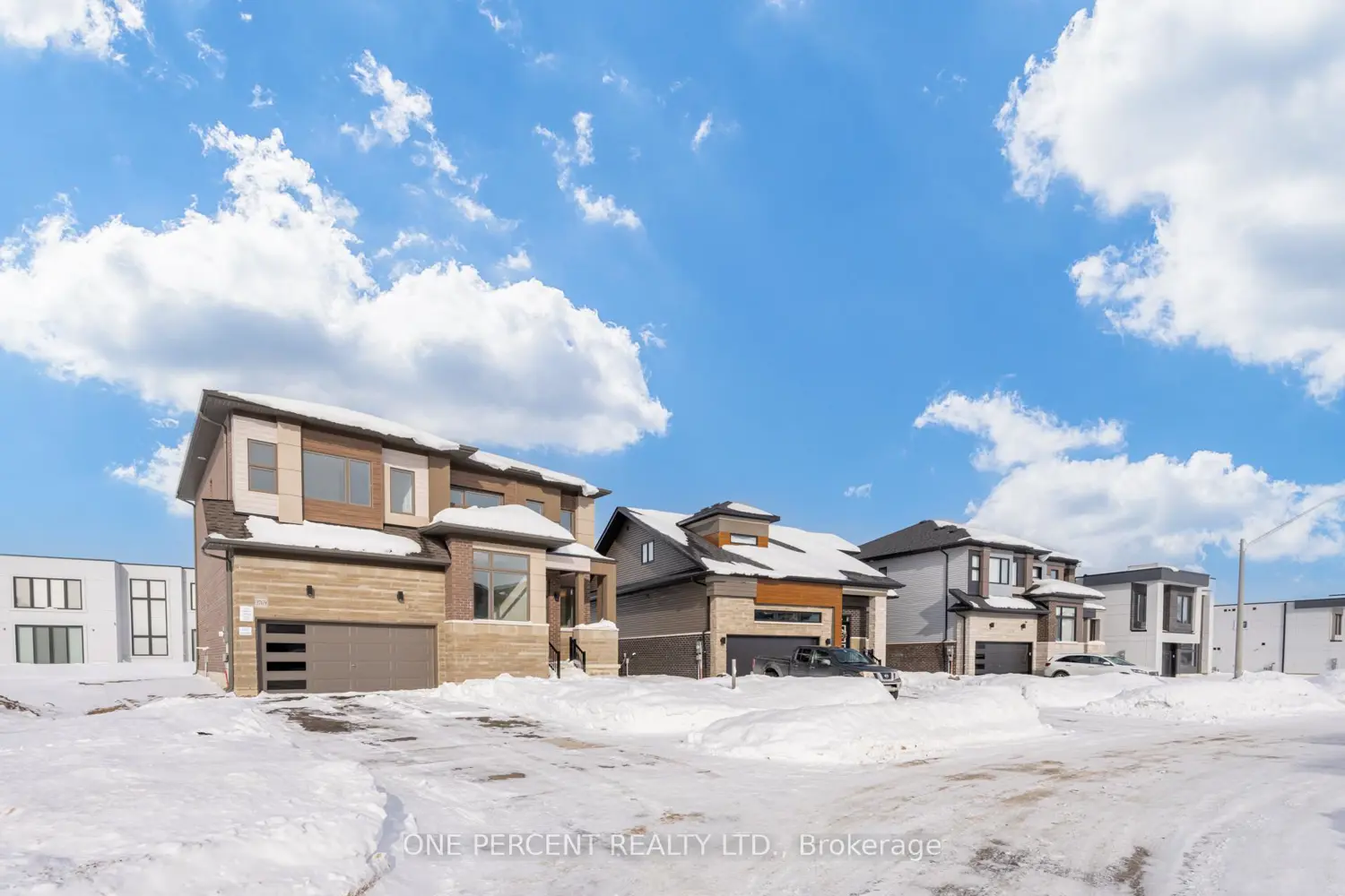 Additional image 2 of 3769 Sunbank Crescent