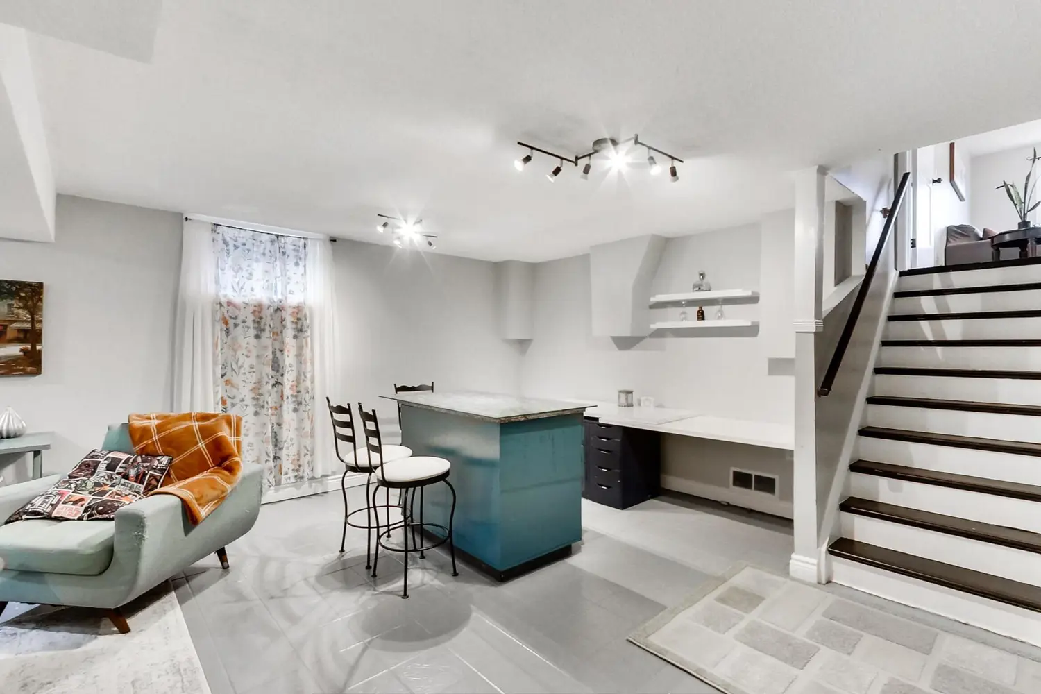 Additional image 15 of 18 Pavarotti Court