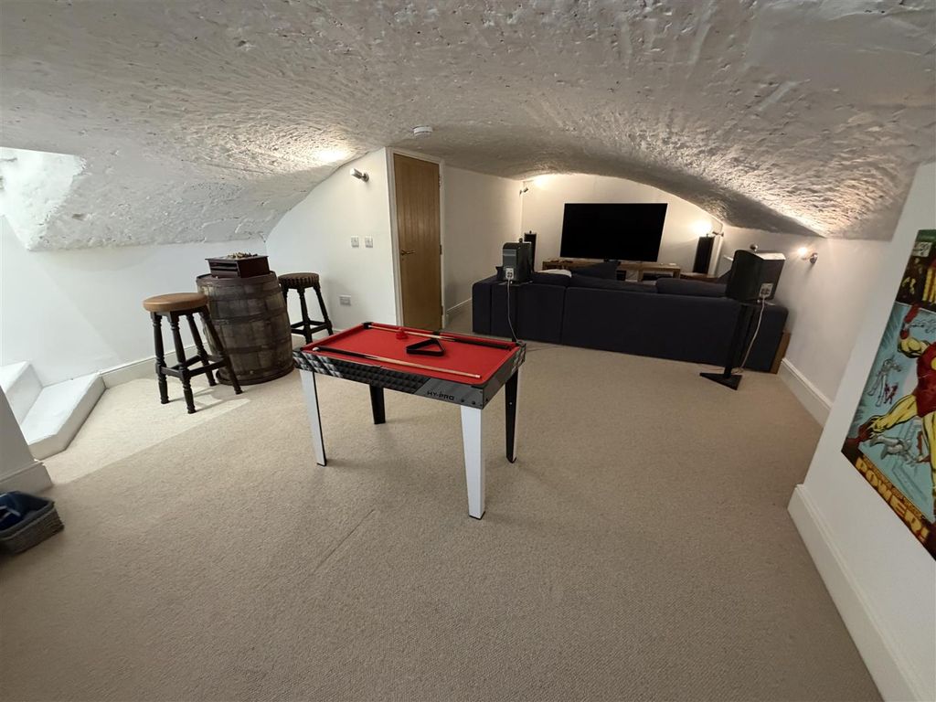 Additional image 12 of 5 bed town house to rentClayport Street, Alnwick NE66