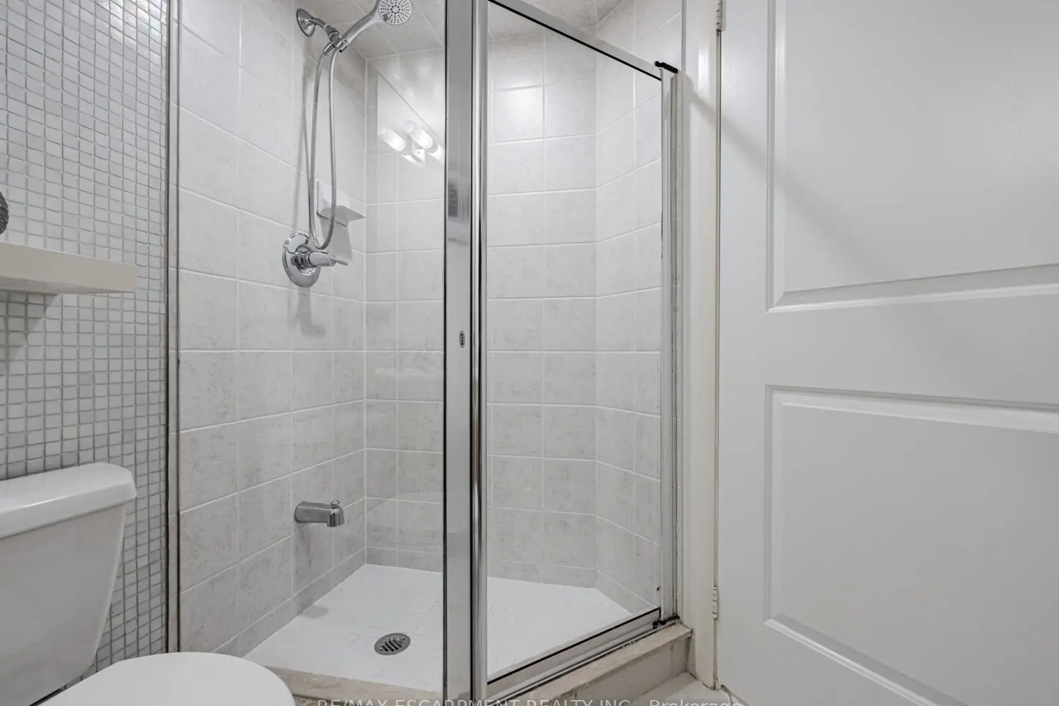 Additional image 8 of 235 Sherway Gardens Road 1110