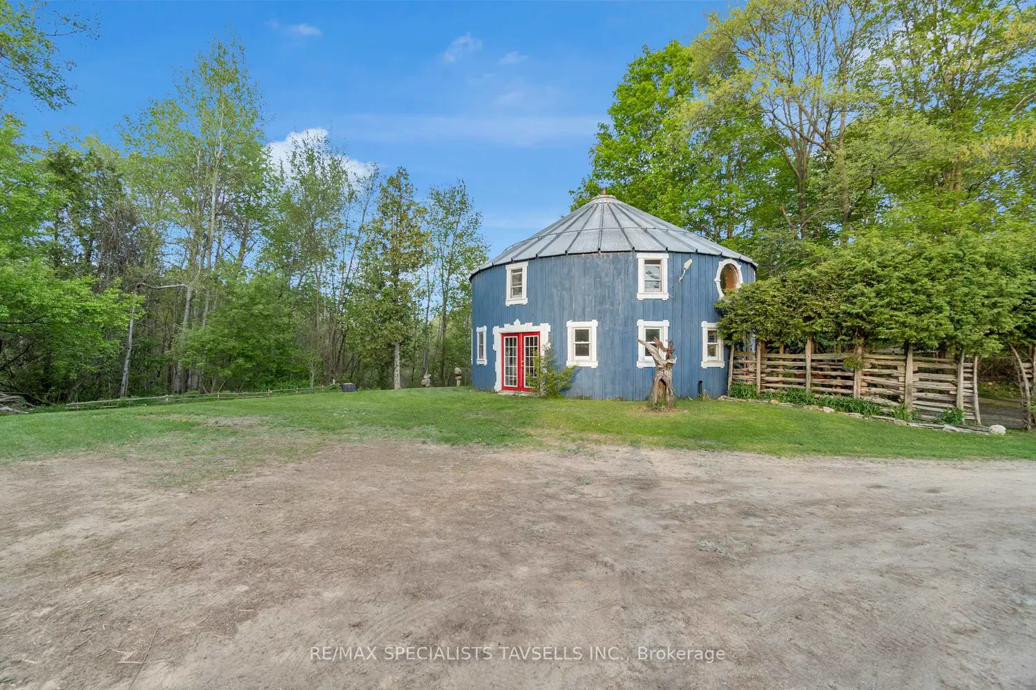 Additional image 12 of 15993 Kennedy Road