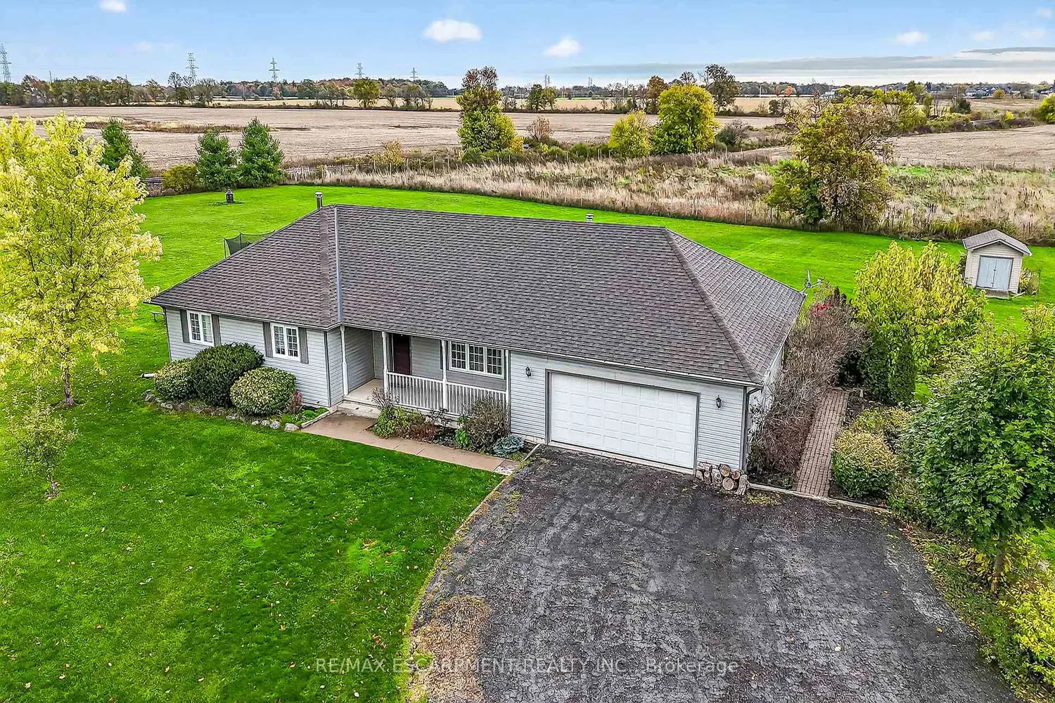 Additional image 14 of 2905 South Grimsby Road 6