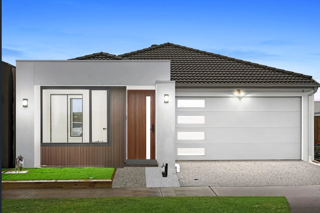 42 Gould Crescent, Mickleham VIC 3064