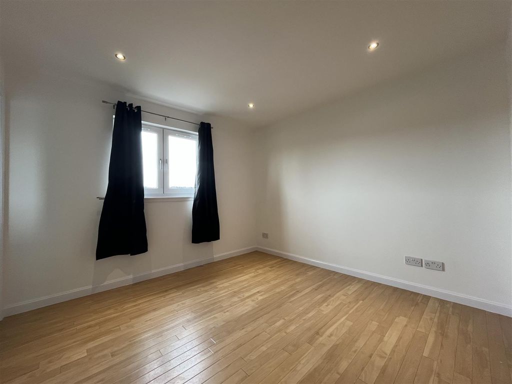 Additional image 16 of 3 bed flat to rentMonart Road, Perth PH1