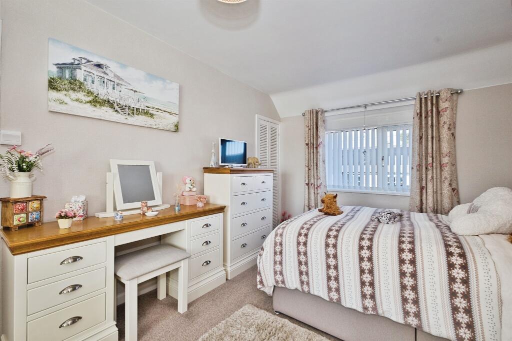 Additional image 7 of Highfield Road, YEOVIL