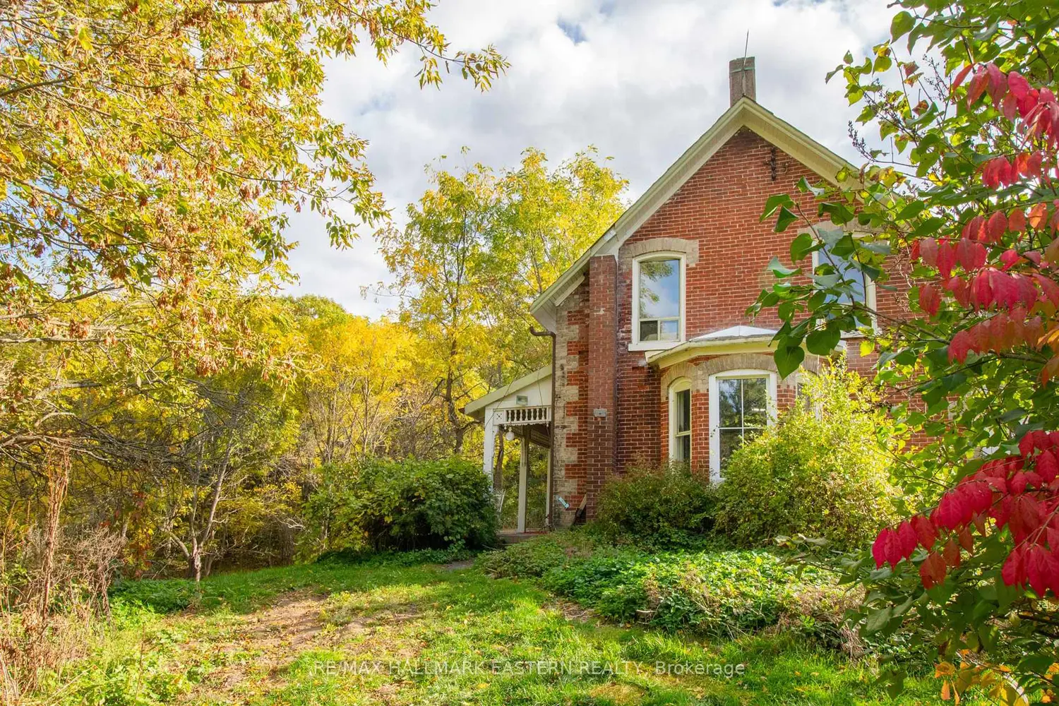 Additional image 4 of 3995 Challice Line