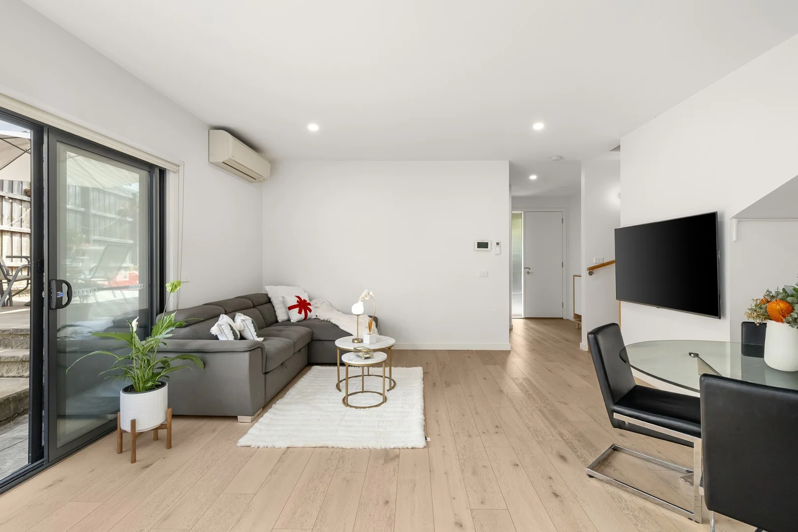 Additional image 2 of 5/38 Roderick Street, Doncaster East VIC 3109
