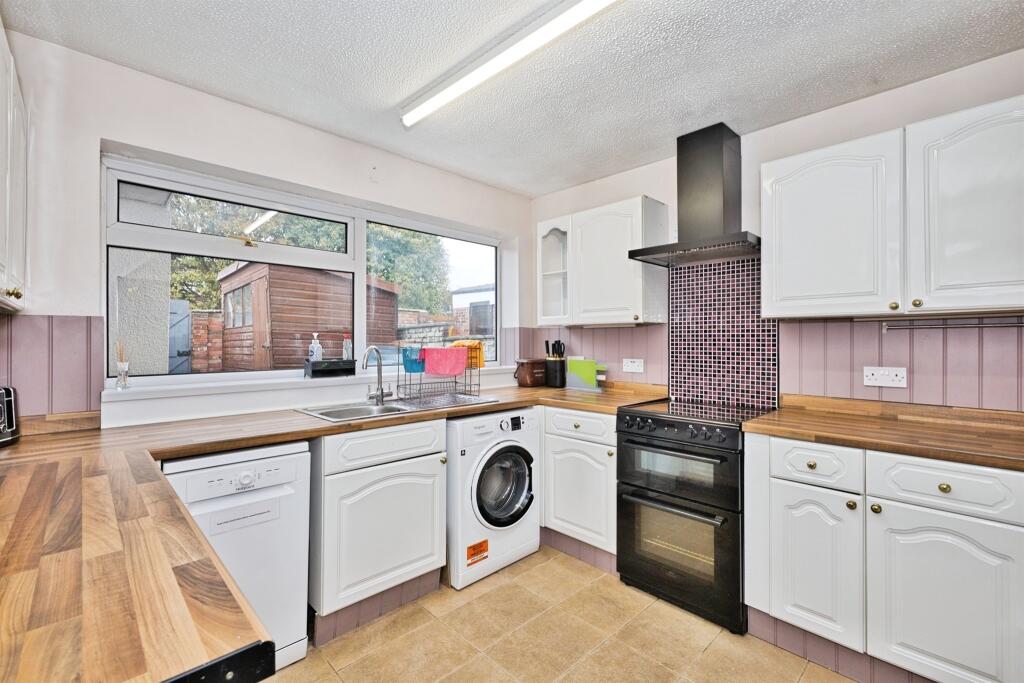 Additional image 19 of Thatcham Park, Yeovil